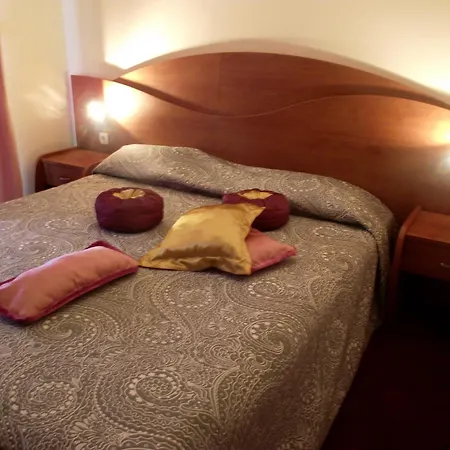 酒店 Elegant 班斯科