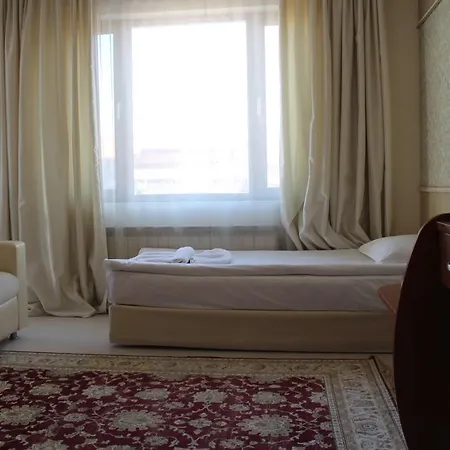 Hotel Elegant 3*