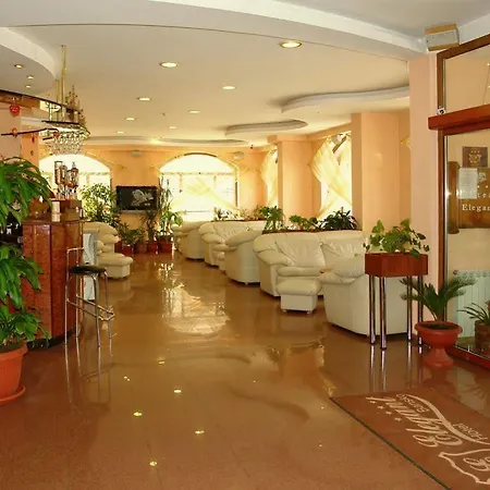 Elegant Ξενοδοχείο 3*