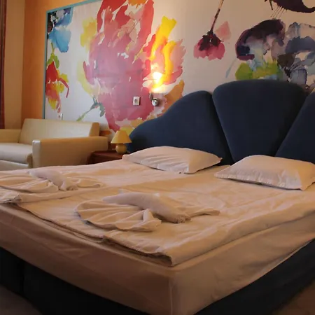 Hotel Elegant 3*