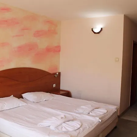 Hotel Elegant 3*
