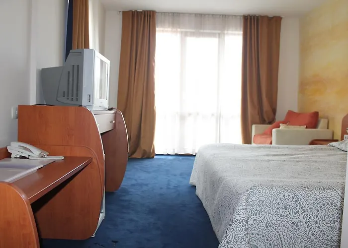 Elegant Хотел 3*