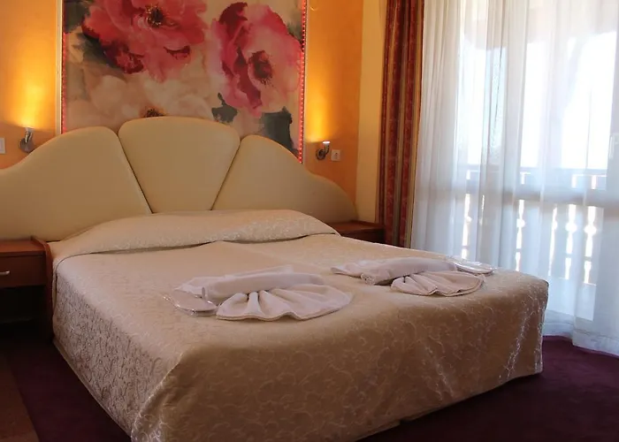 Elegant 3* Банско