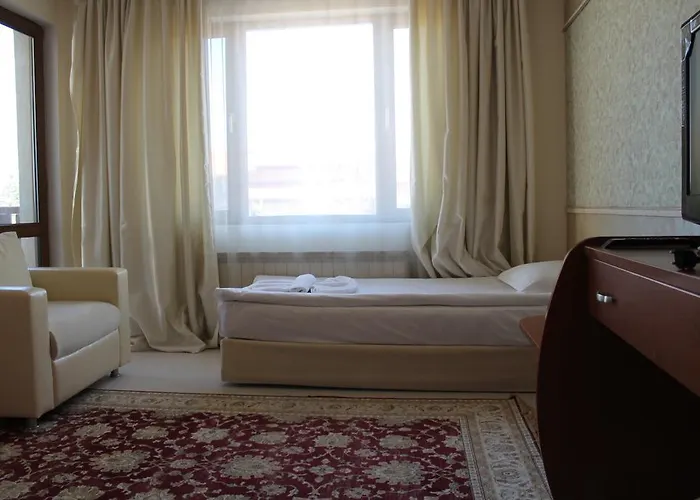 Хотел Elegant 3*