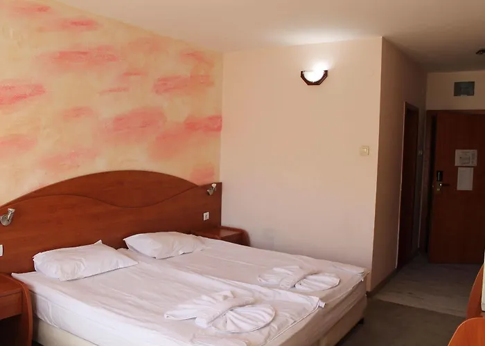 Хотел Elegant 3*