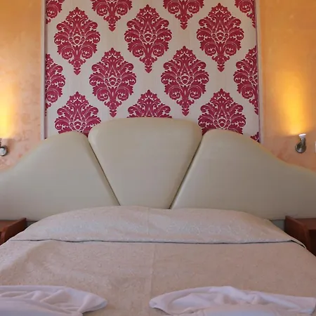 Otel Elegant