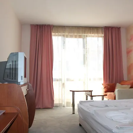 Elegant 酒店